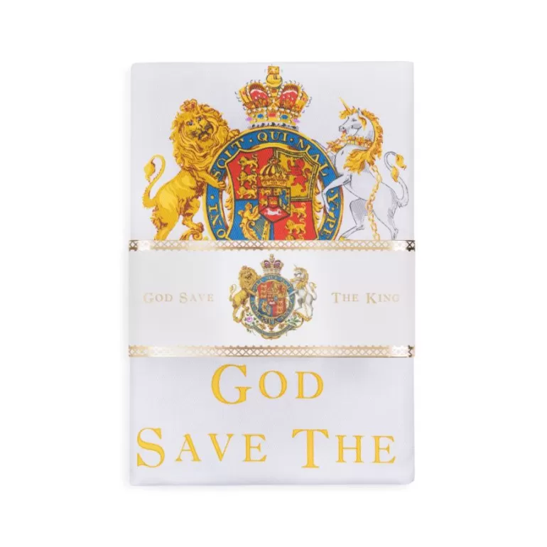 Royal Collection Shop Coat Of Arms Apron | His Majesty The King'S 75Th Birthday