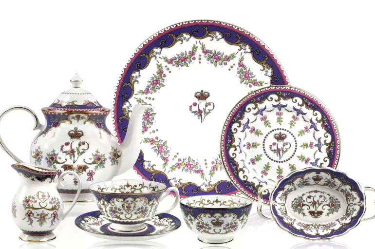 Royal Collection Shop Queen Victoria Sandwich Plate | Afternoon Tea